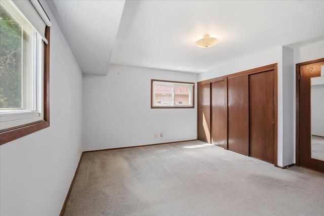 6994 Range Line ROAD, Glendale, WI 53209