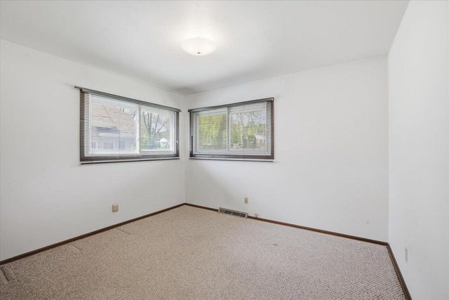 6994 Range Line ROAD, Glendale, WI 53209