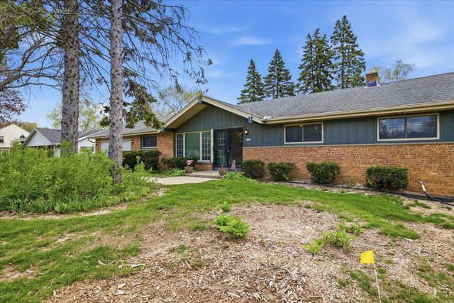 6994 Range Line ROAD, Glendale, WI 53209