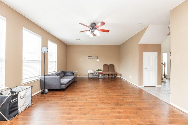 6451 Applewood Forest Dr, Katy, TX 77494