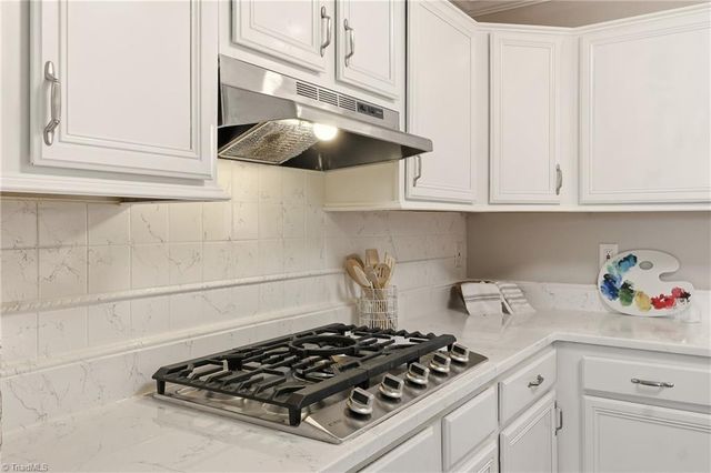 7585 Dubach Road, Summerfield, NC 27358