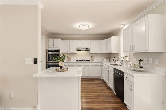 7585 Dubach Road, Summerfield, NC 27358