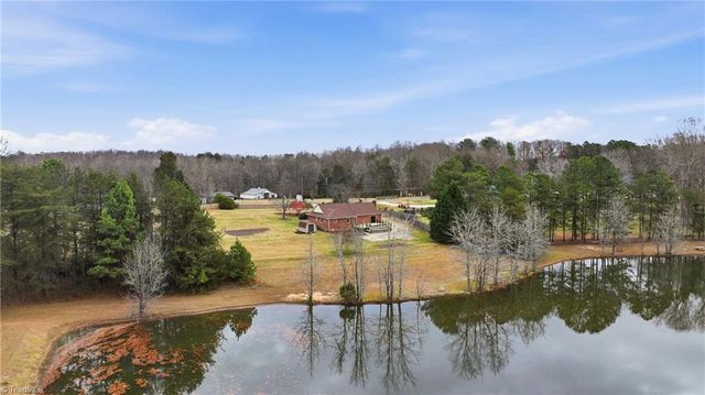 7585 Dubach Road, Summerfield, NC 27358