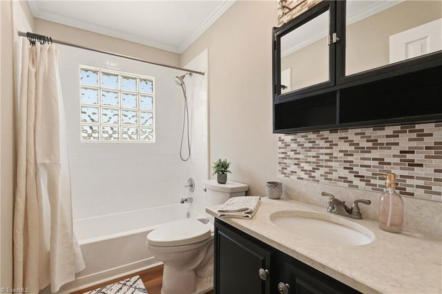 7585 Dubach Road, Summerfield, NC 27358