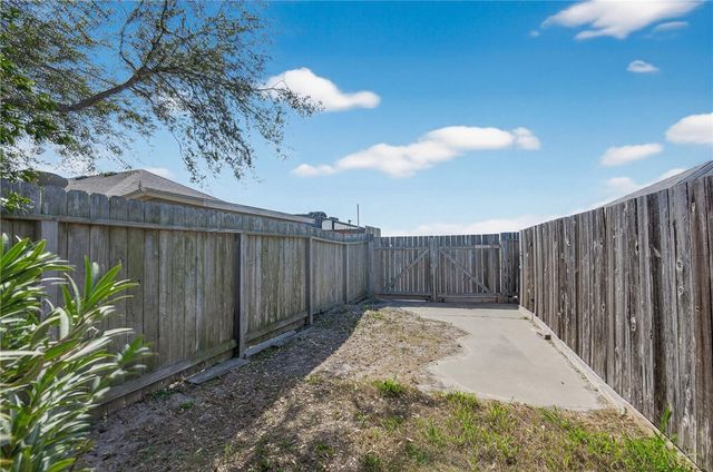 13941 Ketch St, Corpus Christi, TX 78418