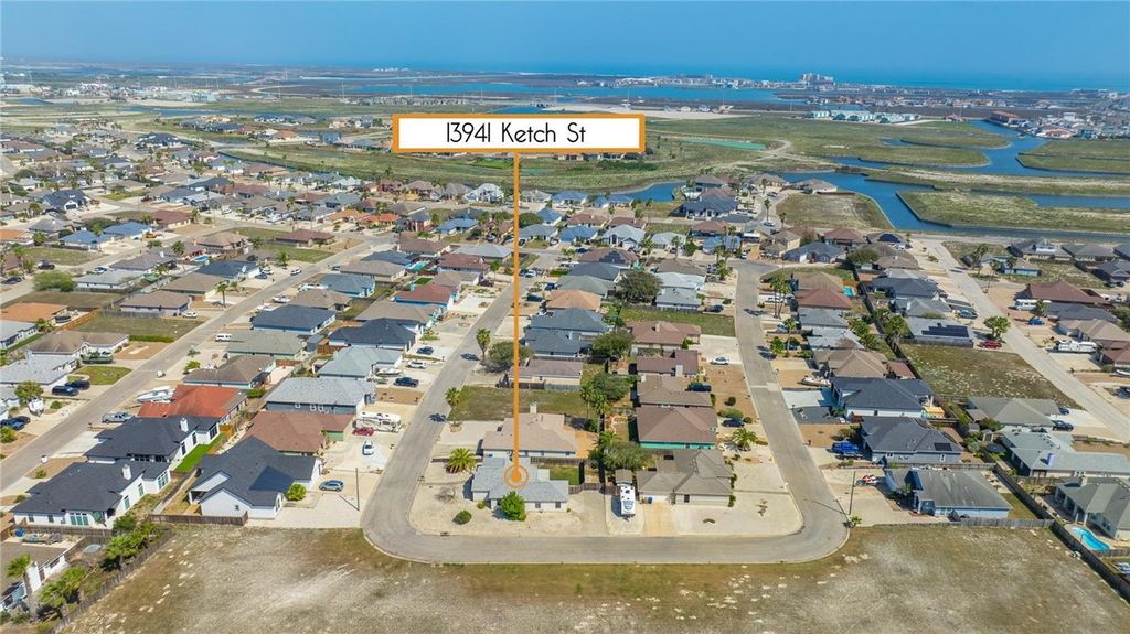 13941 Ketch St, Corpus Christi, TX 78418 — photo 2
