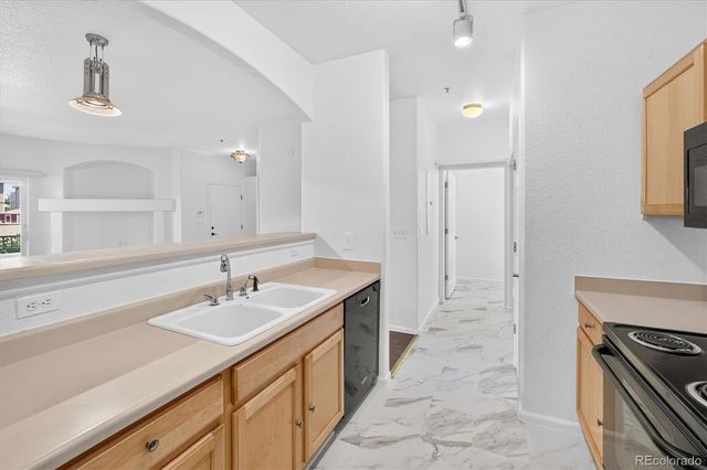 5255 Memphis Street 706, Denver, CO 80239