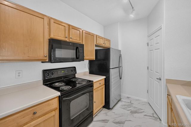 5255 Memphis Street 706, Denver, CO 80239