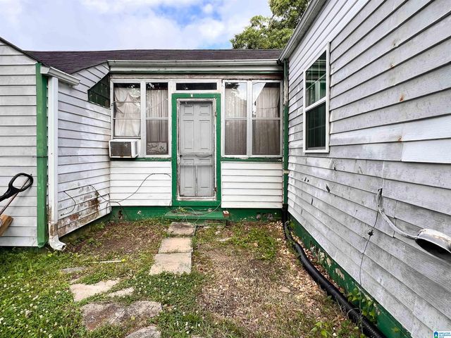 546 CHARLESTON DRIVE, Bessemer, AL 35020