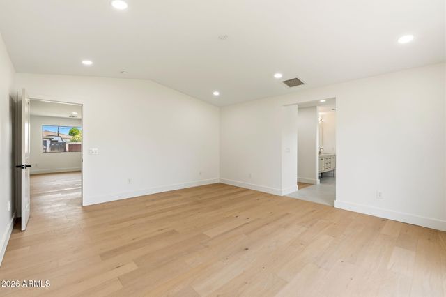 8912 N 17TH Avenue, Phoenix, AZ 85021