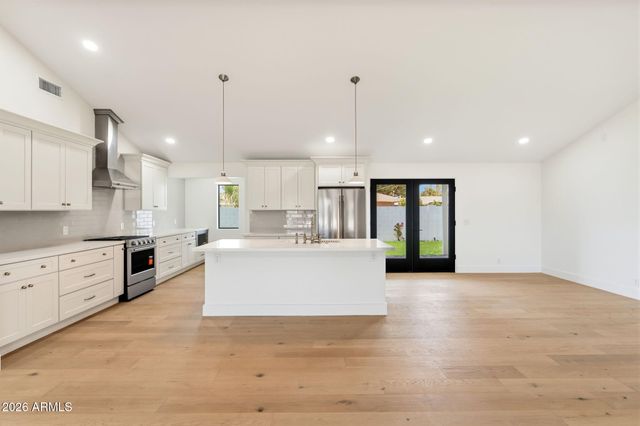 8912 N 17TH Avenue, Phoenix, AZ 85021