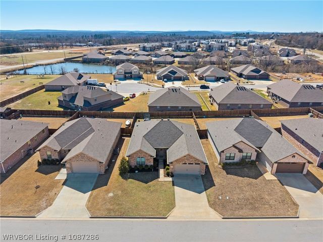 9100 Mayswood Place, Fort Smith, AR 72916