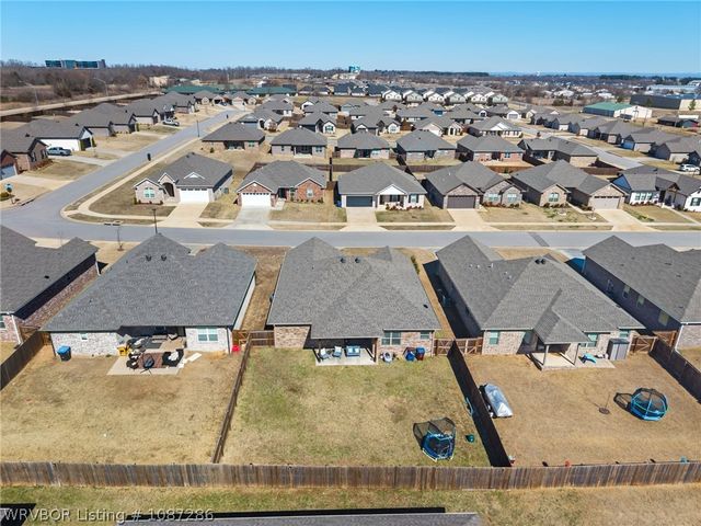 9100 Mayswood Place, Fort Smith, AR 72916