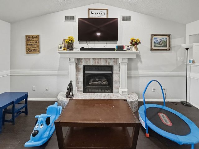 1857 Woodbridge Drive, Sulphur Springs, TX 75482