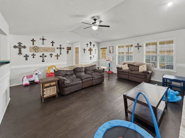 1857 Woodbridge Drive, Sulphur Springs, TX 75482