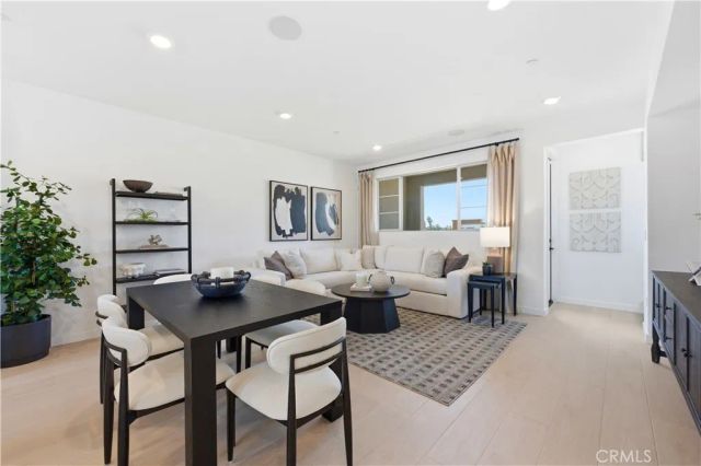 10720 Golden Koi B, El Monte, CA 91731