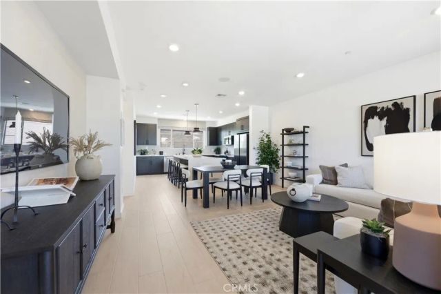 10720 Golden Koi B, El Monte, CA 91731