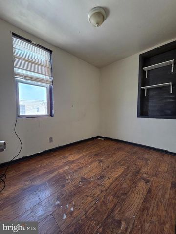 2831 N HOWARD ST, Philadelphia, PA 19133