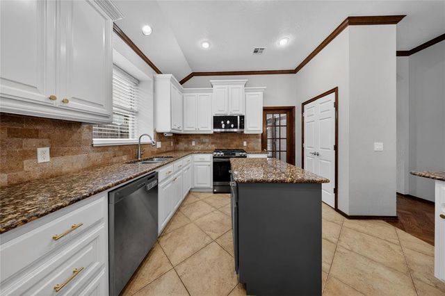 2712 SW 141st Street, Oklahoma City, OK 73170
