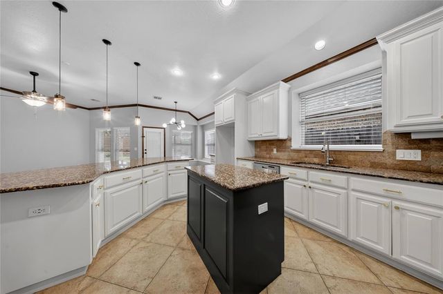 2712 SW 141st Street, Oklahoma City, OK 73170