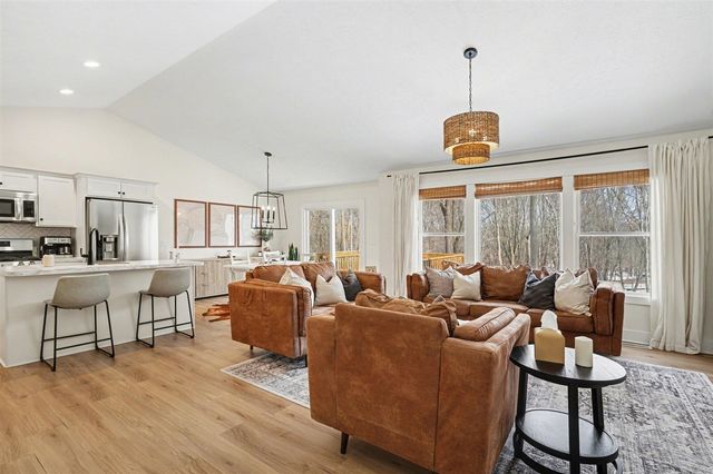 2523 Vanhorn Court, Allegan, MI 49010