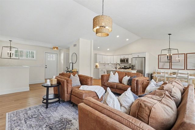 2523 Vanhorn Court, Allegan, MI 49010