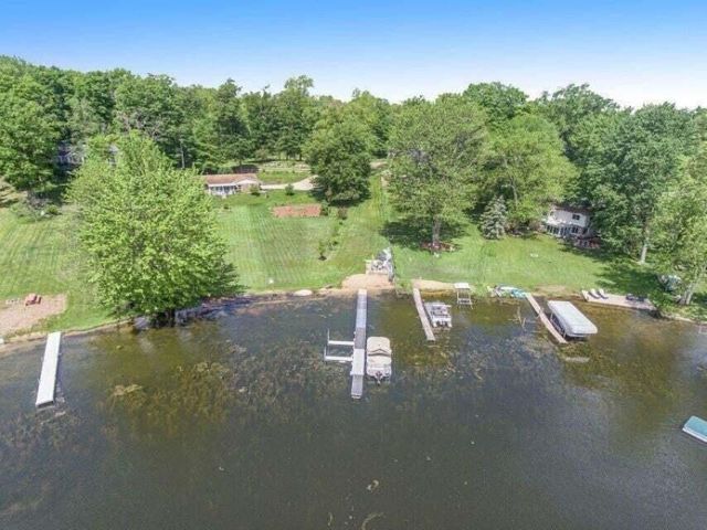 2523 Vanhorn Court, Allegan, MI 49010