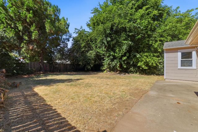 408 Leitch Ave, Sacramento, CA 95815
