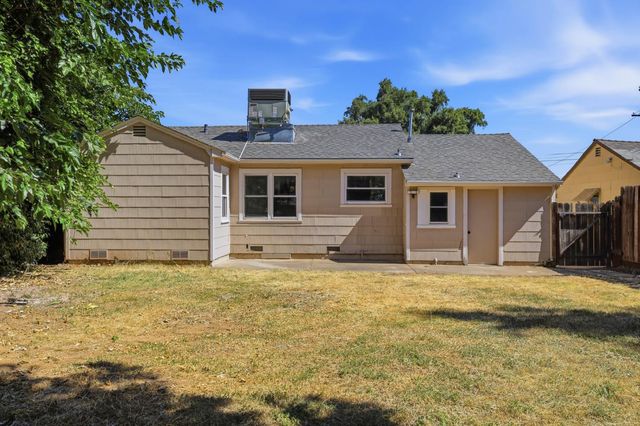 408 Leitch Ave, Sacramento, CA 95815