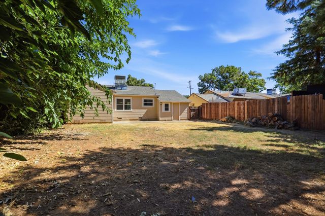 408 Leitch Ave, Sacramento, CA 95815