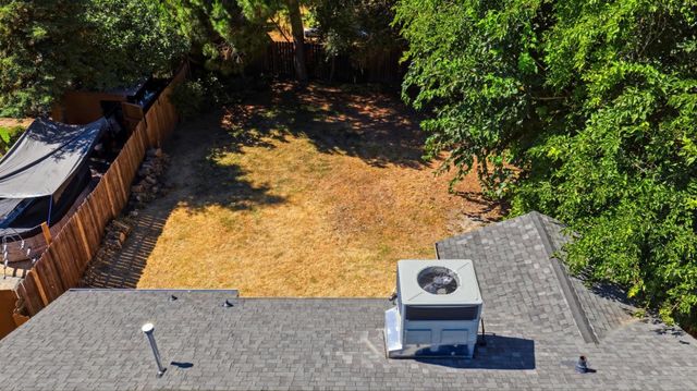 408 Leitch Ave, Sacramento, CA 95815
