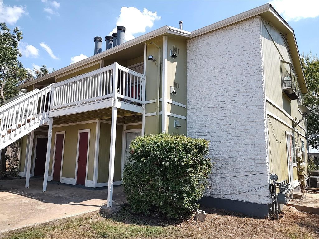 2200 Leah CV B, Austin, TX 78748