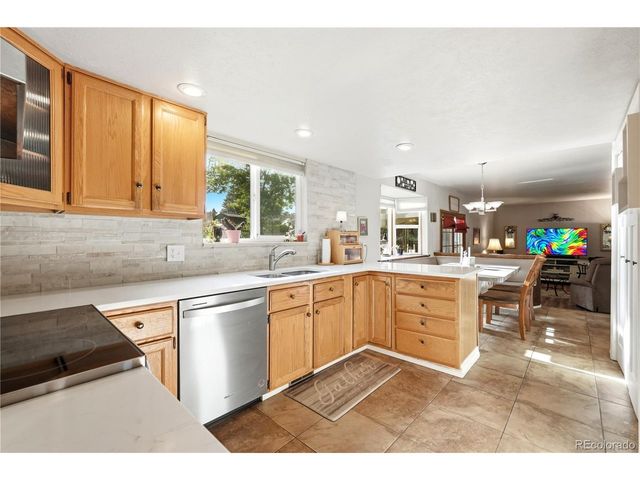 7062 W 82nd Pl, Arvada, CO 80003