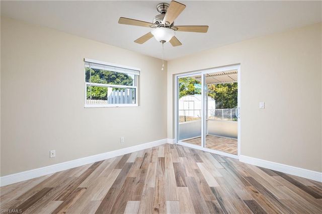 741 105th AVE N, Naples, FL 34108