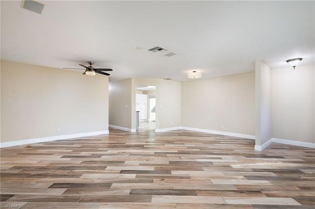 741 105th AVE N, Naples, FL 34108