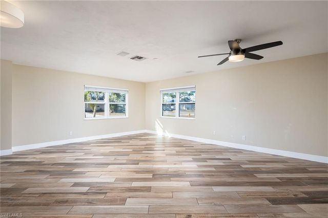 741 105th AVE N, Naples, FL 34108