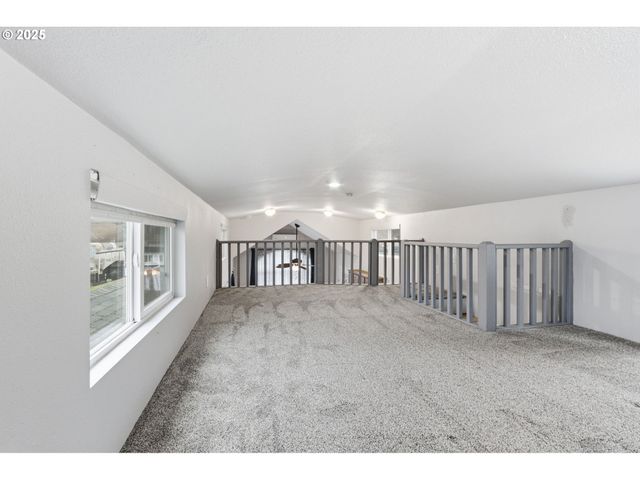 5990 Se KING Rd 18, Milwaukie, OR 97222