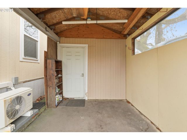 5990 Se KING Rd 18, Milwaukie, OR 97222