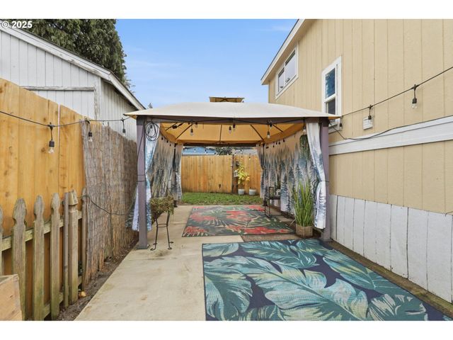 5990 Se KING Rd 18, Milwaukie, OR 97222