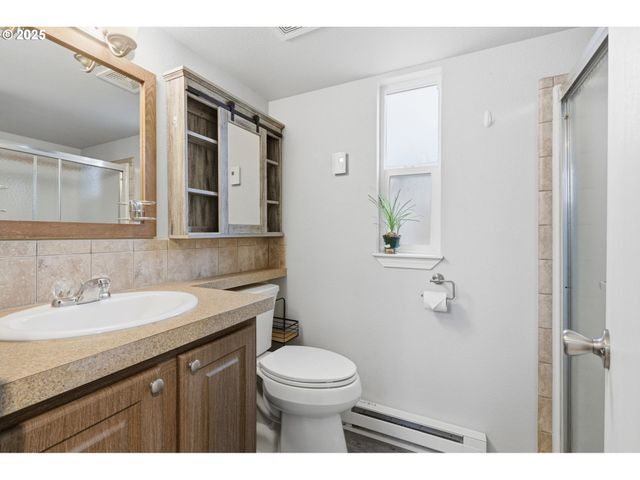 5990 Se KING Rd 18, Milwaukie, OR 97222