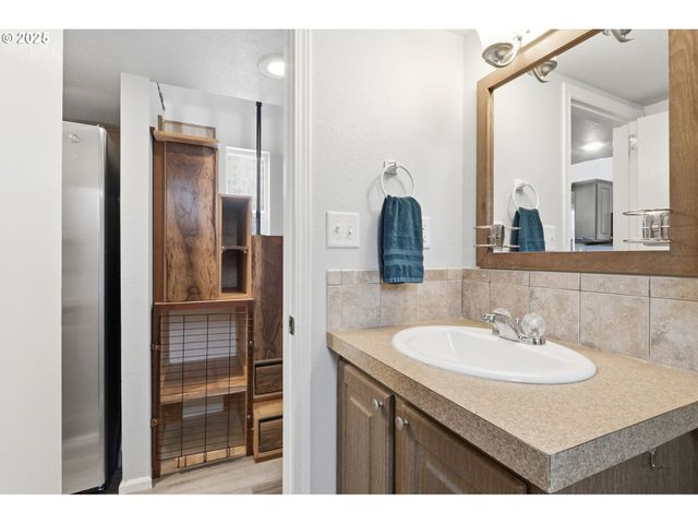 5990 Se KING Rd 18, Milwaukie, OR 97222