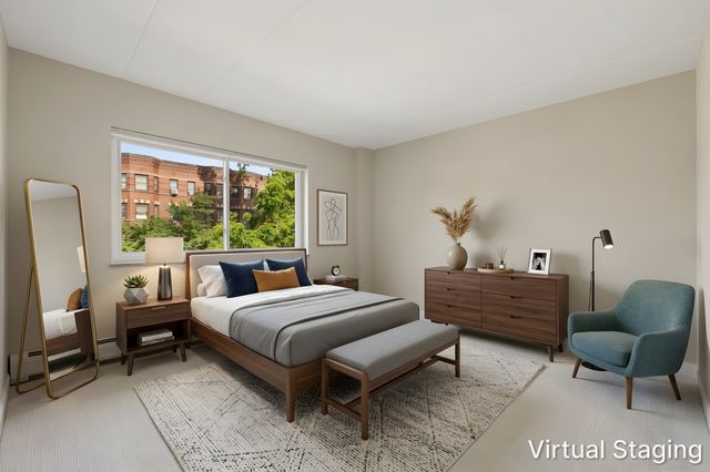 203 N KENILWORTH Avenue 2P, Oak Park, IL 60302