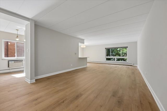 203 N KENILWORTH Avenue 2P, Oak Park, IL 60302