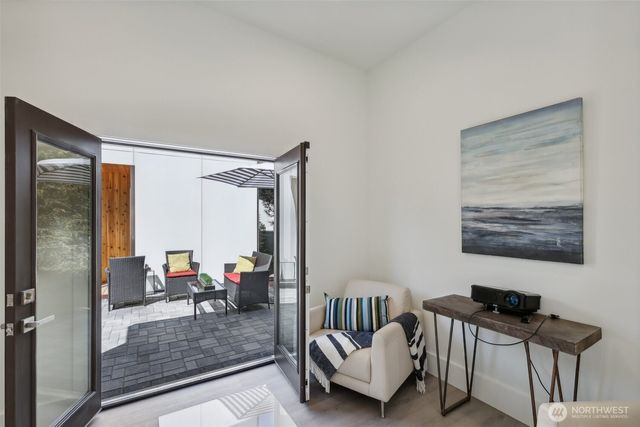 404 N 127th Street, Seattle, WA 98133