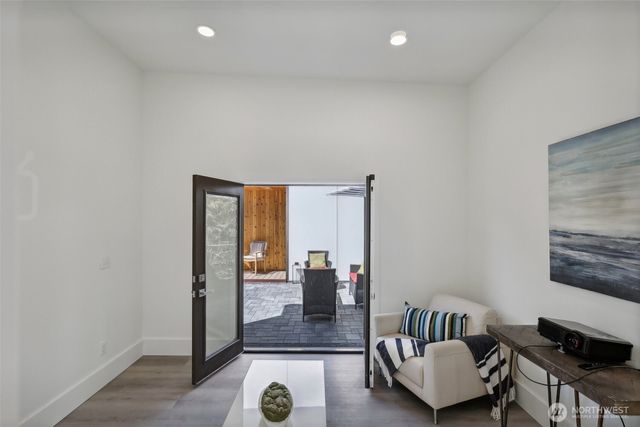 404 N 127th Street, Seattle, WA 98133