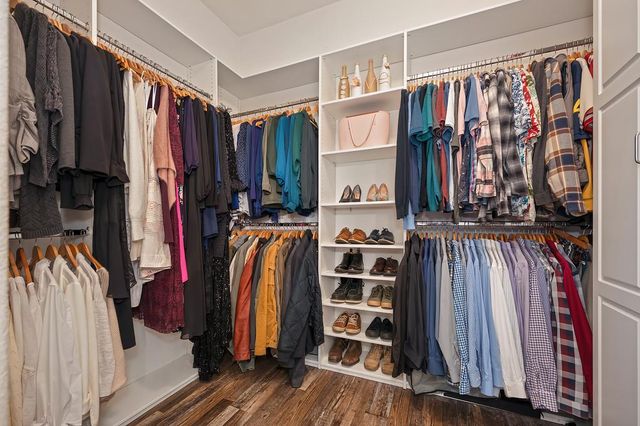 2413 Maybrook Dr, Sacramento, CA 95835