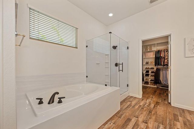 2413 Maybrook Dr, Sacramento, CA 95835