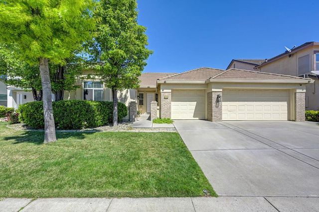 2413 Maybrook Dr, Sacramento, CA 95835