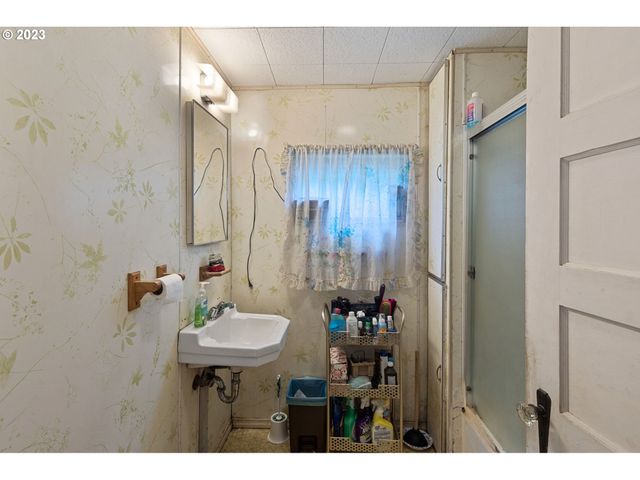 62332 ROSS INLET Rd, Coos Bay, OR 97420
