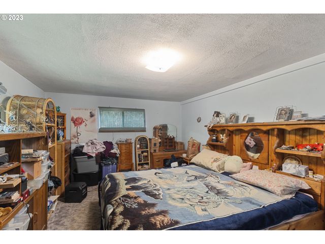 62332 ROSS INLET Rd, Coos Bay, OR 97420